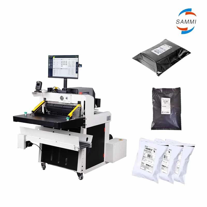 E Commerce Express Mesin Pengemasan Otomatis Untuk Tas PE Hitam Mengisi kebutuhan sehari-hari seperti Buku Pakaian Mainan Hardware