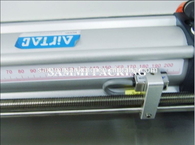 Mesin Penuh Krim + Cairan, Mesin Penuh Krim Kepala Tunggal, Mesin Botol Saus Tomat / Sejuk / Krim dengan Campuran